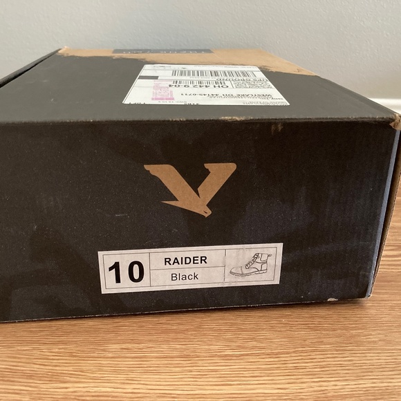 Territory Men\'s Raider Cap Toe Ankle Boot Size 10 - New